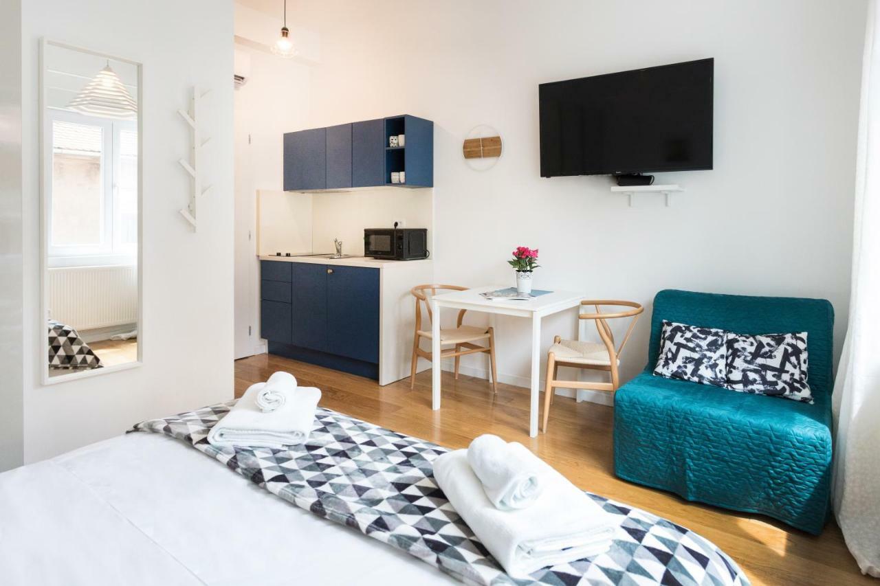Studio Apartments Near Park Zrinjevac Zagreb Bagian luar foto