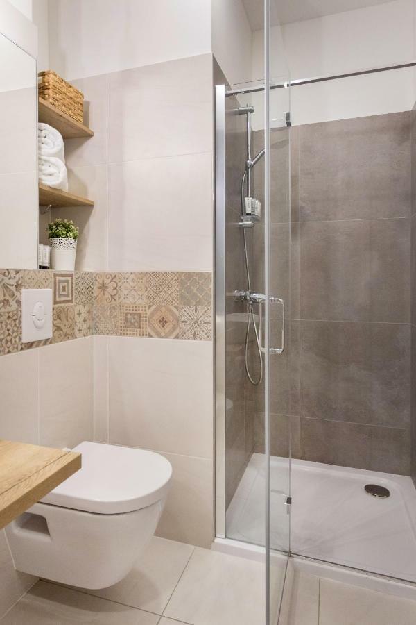 Studio Apartments Near Park Zrinjevac Zagreb Bagian luar foto