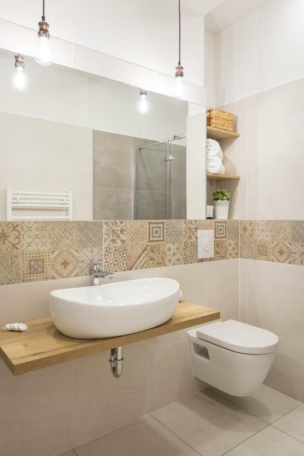 Studio Apartments Near Park Zrinjevac Zagreb Bagian luar foto