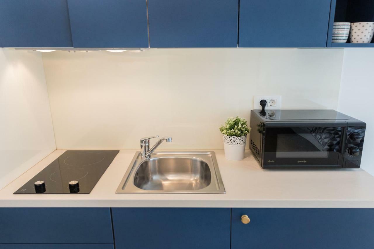 Studio Apartments Near Park Zrinjevac Zagreb Bagian luar foto